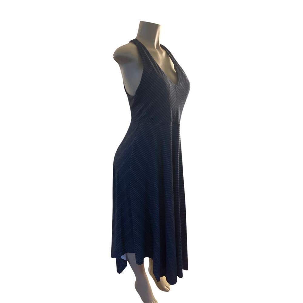 Elegant Black Sleeveless Dress